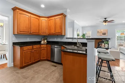 5649 Old Town Lane Gastonia NC 28056