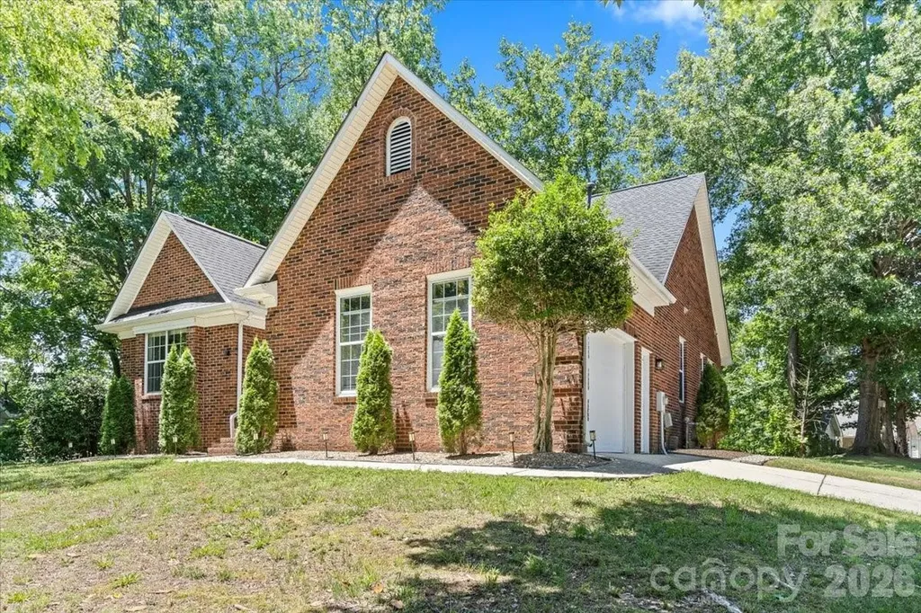 100 Diamond Drive Mooresville NC 28117