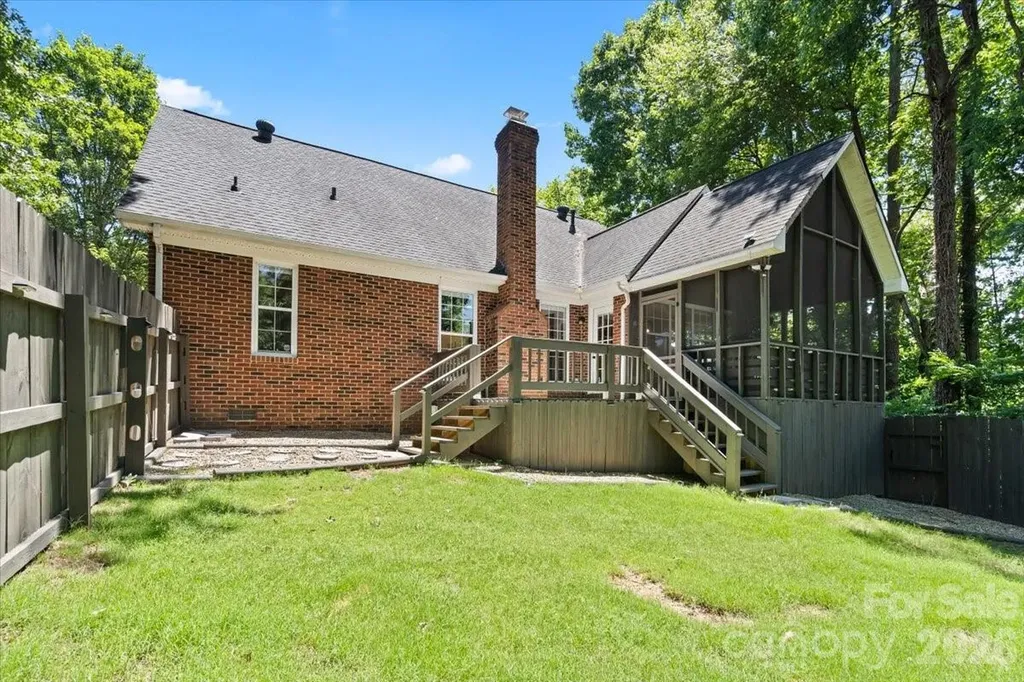 100 Diamond Drive Mooresville NC 28117