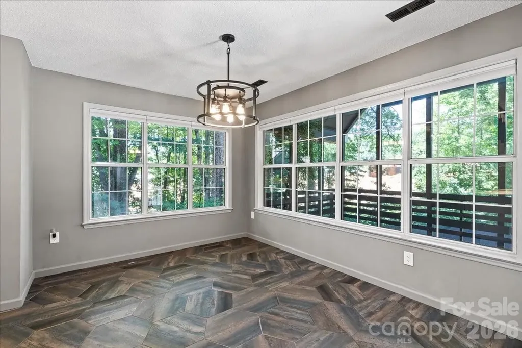 100 Diamond Drive Mooresville NC 28117