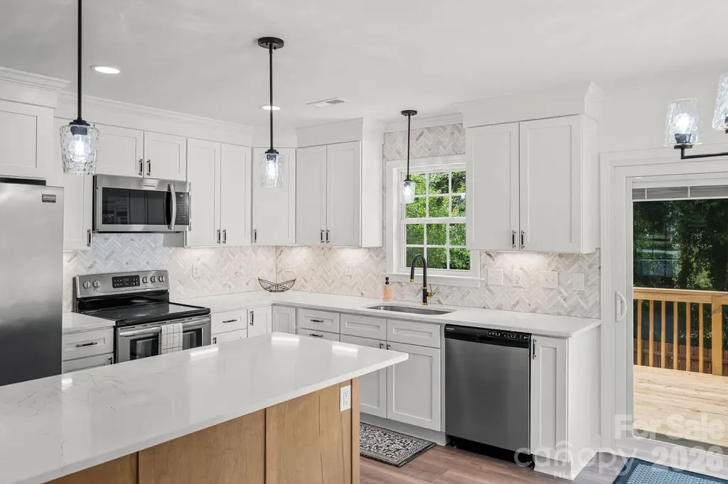 2751 Bridgeport Drive Winston Salem NC 27103