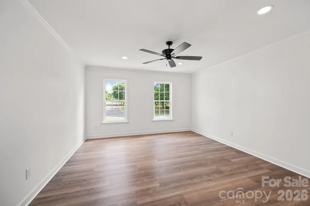 2751 Bridgeport Drive Winston Salem NC 27103