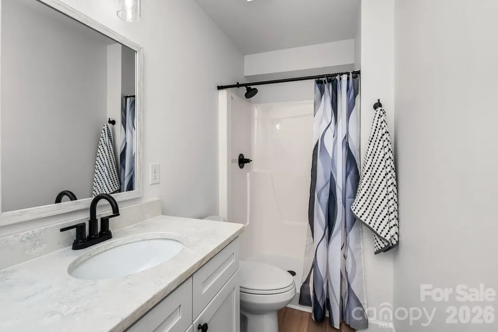 2751 Bridgeport Drive Winston Salem NC 27103