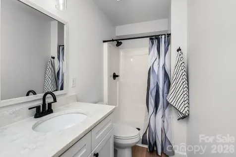 2751 Bridgeport Drive Winston Salem NC 27103