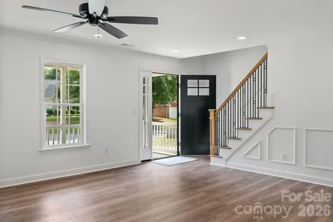 2751 Bridgeport Drive Winston Salem NC 27103