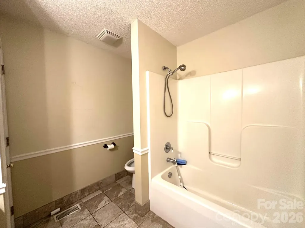 1724 Wellington Avenue Newton NC 28658