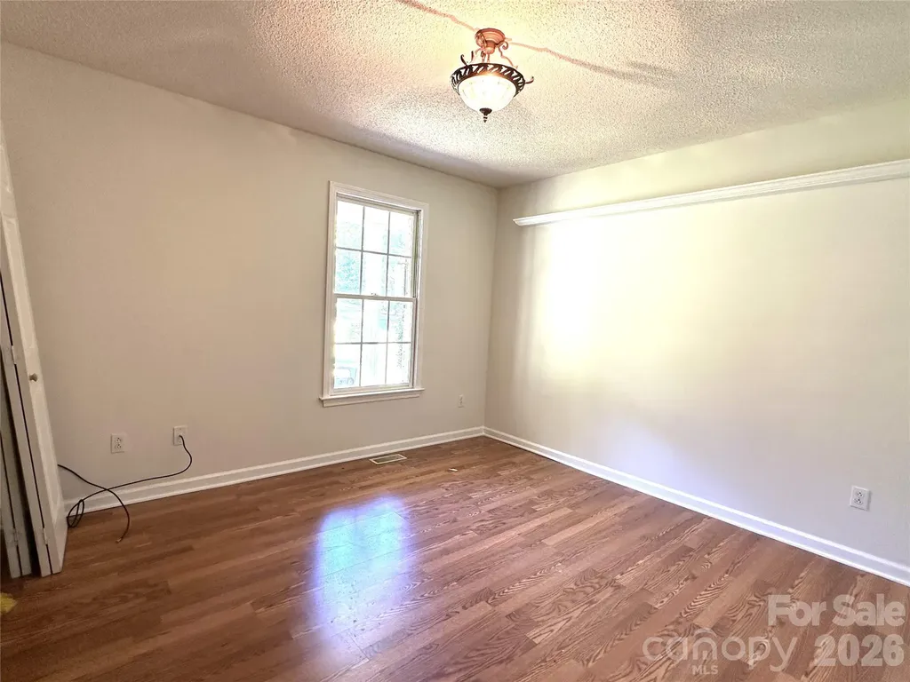 1724 Wellington Avenue Newton NC 28658