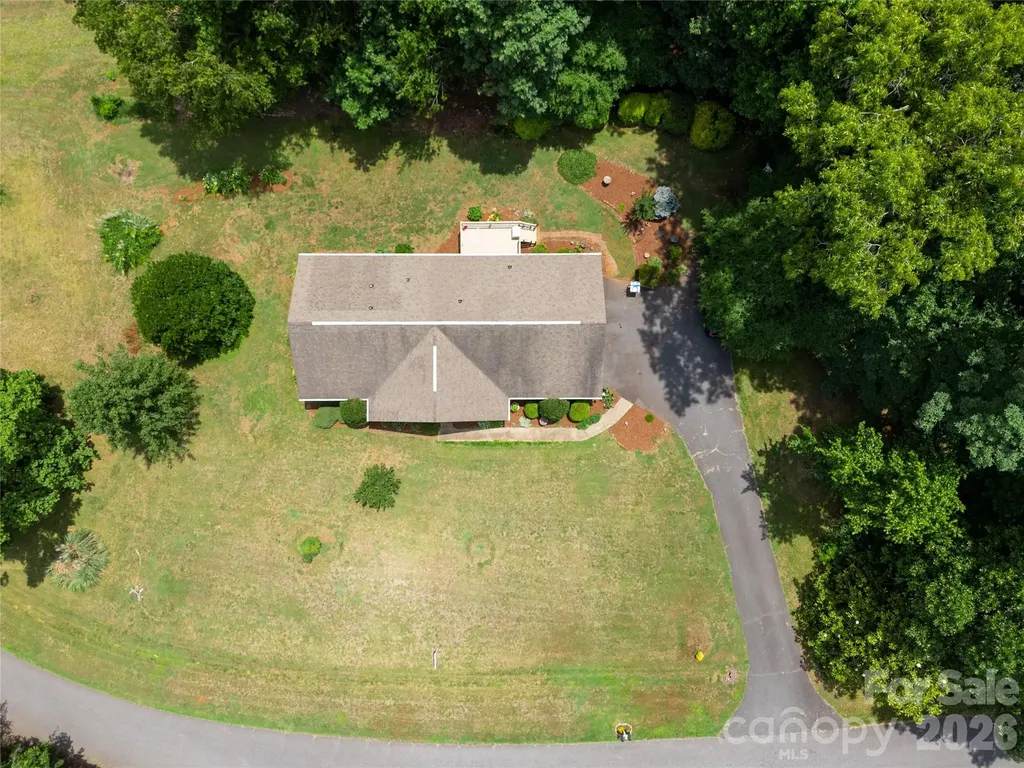 1724 Wellington Avenue Newton NC 28658