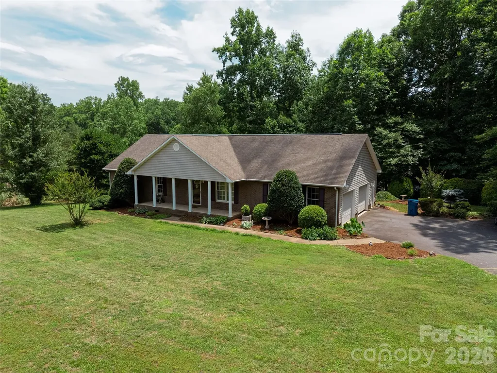 1724 Wellington Avenue Newton NC 28658