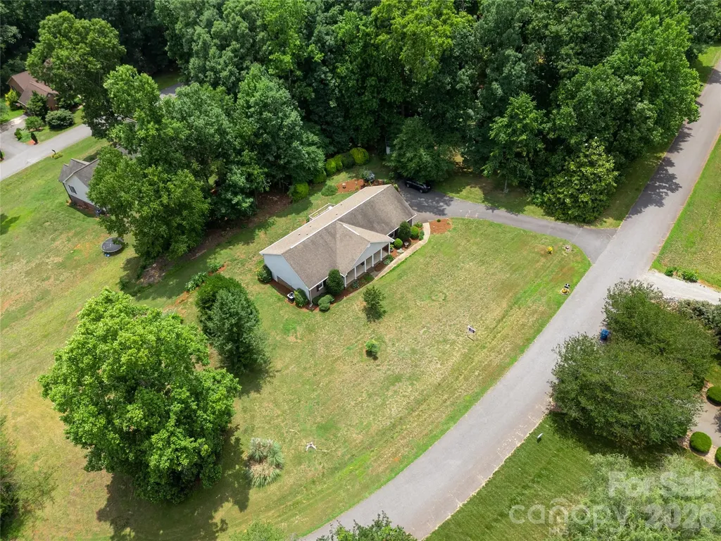 1724 Wellington Avenue Newton NC 28658