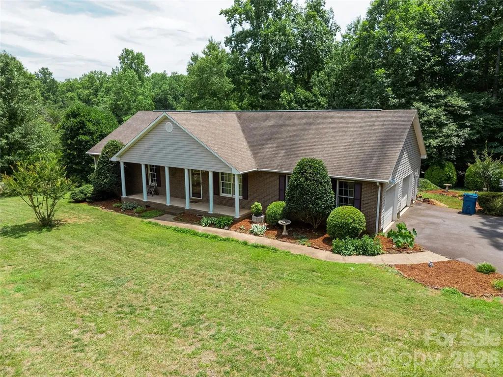 1724 Wellington Avenue Newton NC 28658