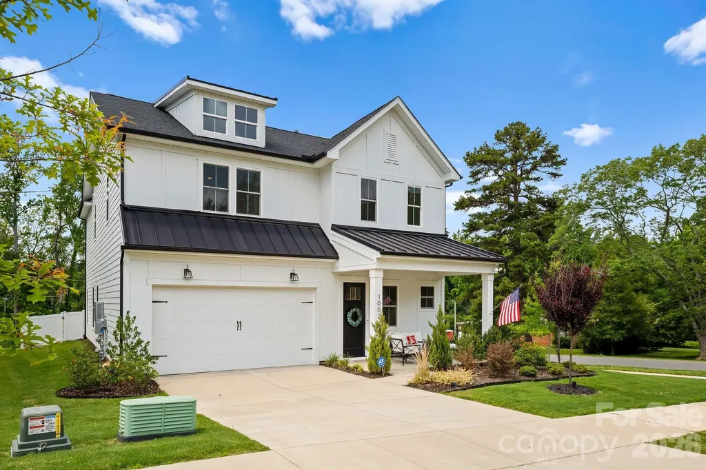 1002 Parkes Street Matthews NC 28105