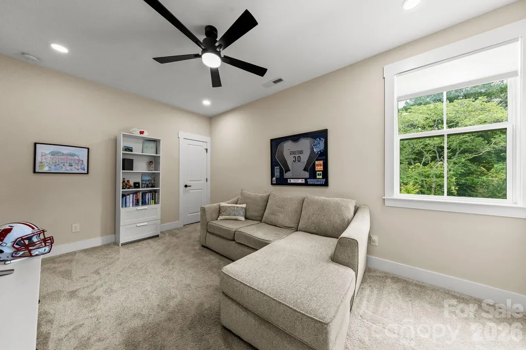 1002 Parkes Street Matthews NC 28105