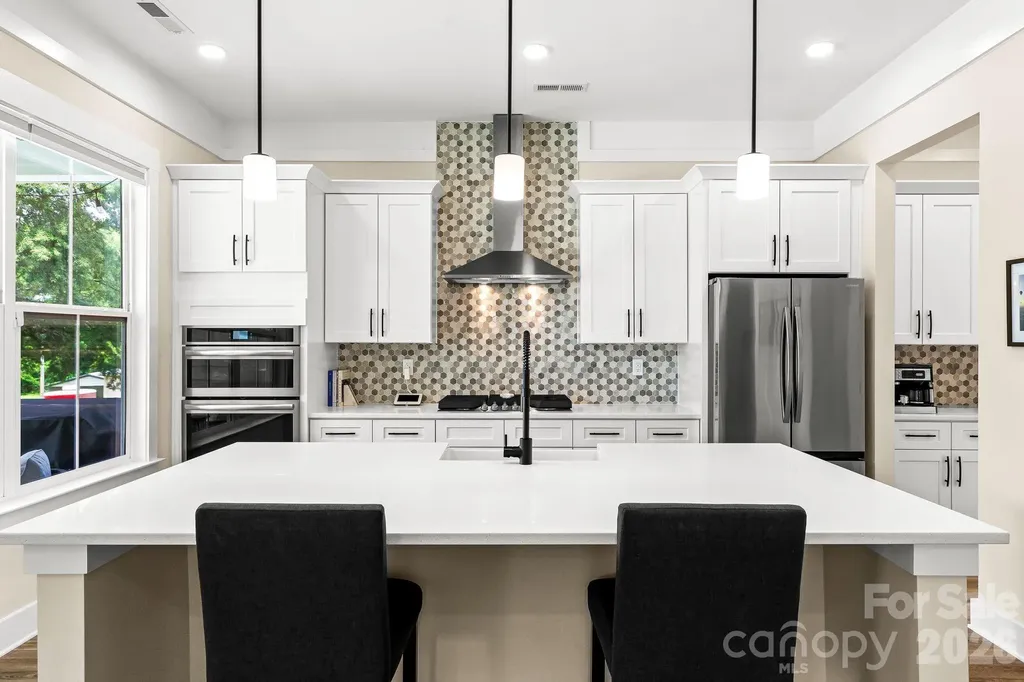 1002 Parkes Street Matthews NC 28105