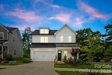 1002 Parkes Street Matthews NC 28105