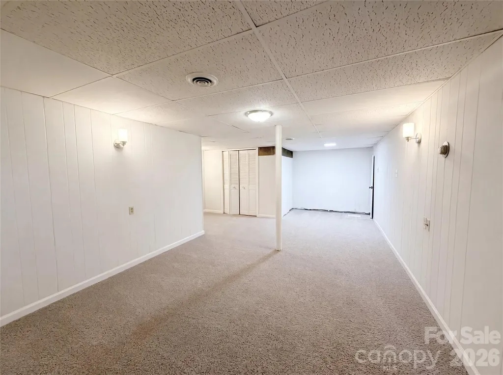 1580 W Cloaninger Avenue Statesville NC 28625