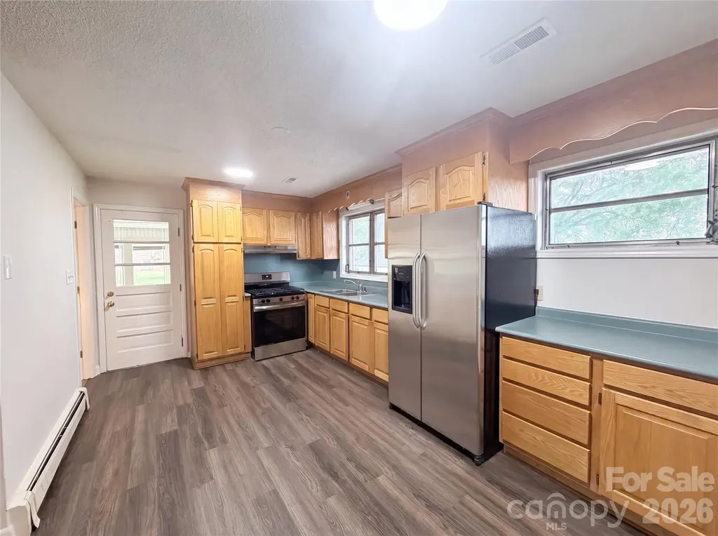 1580 W Cloaninger Avenue Statesville NC 28625