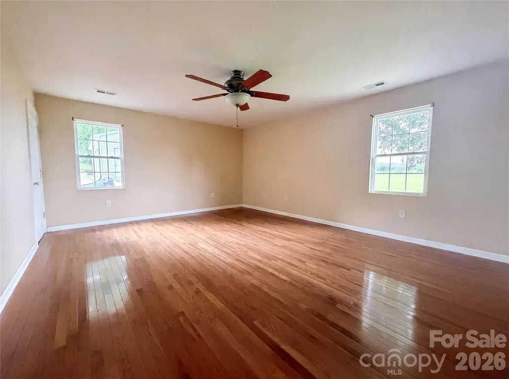 1580 W Cloaninger Avenue Statesville NC 28625