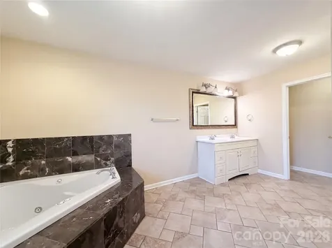 1580 W Cloaninger Avenue Statesville NC 28625