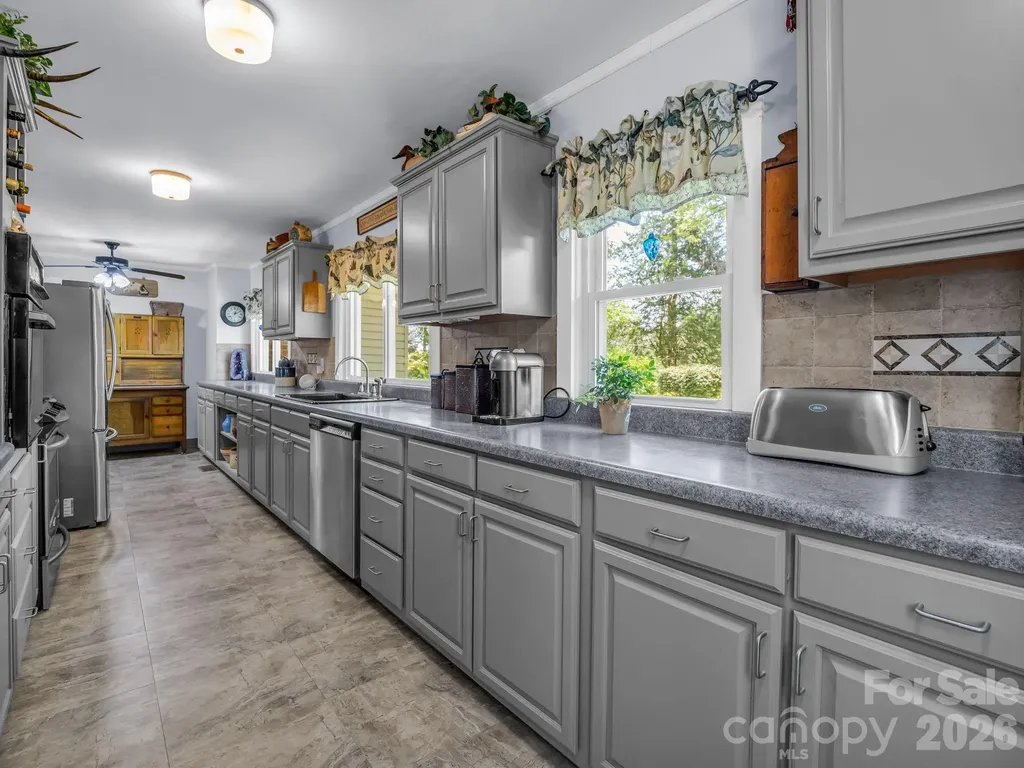 10 Deer Run Lane Columbus NC 28722