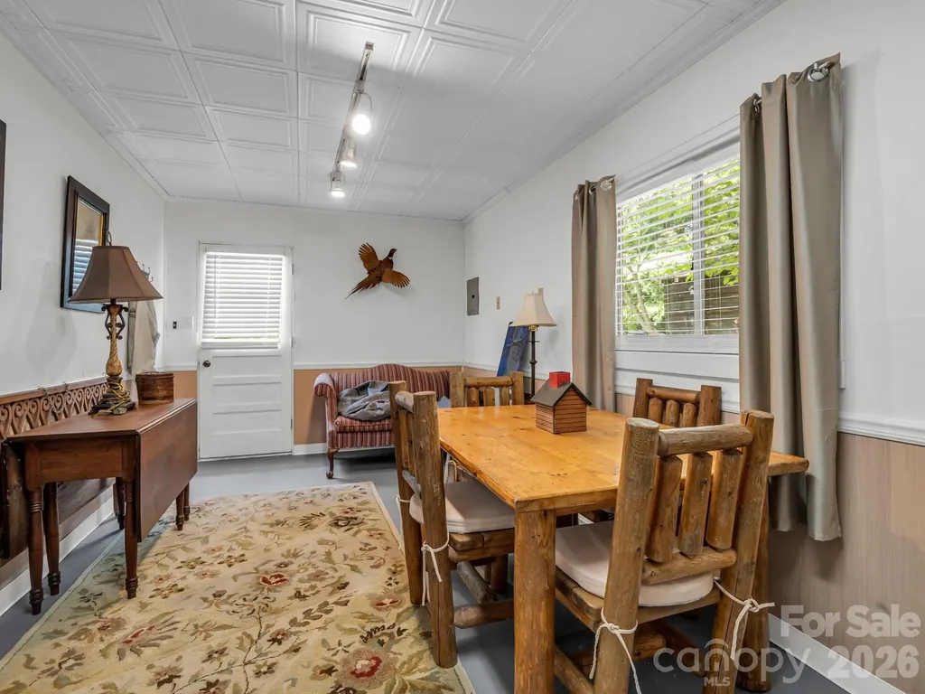 10 Deer Run Lane Columbus NC 28722