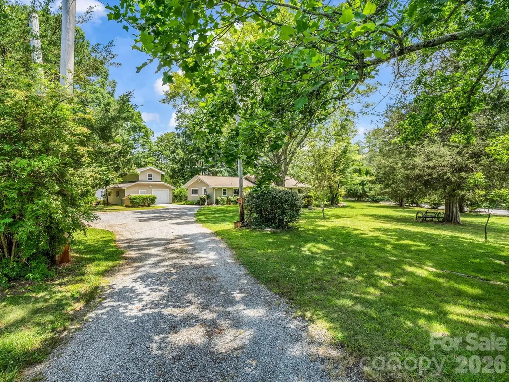10 Deer Run Lane Columbus NC 28722