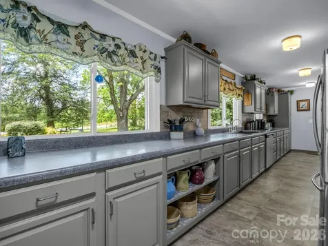 10 Deer Run Lane Columbus NC 28722