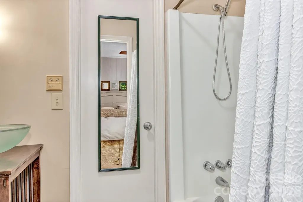 571 Tsisqua Circle Brevard NC 28712