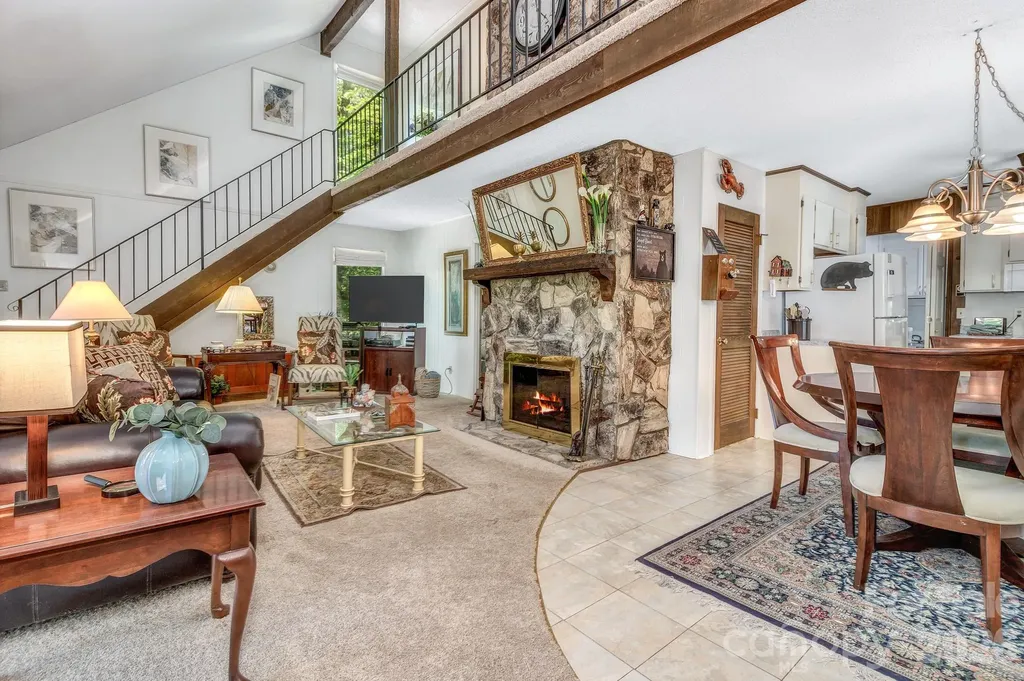571 Tsisqua Circle Brevard NC 28712