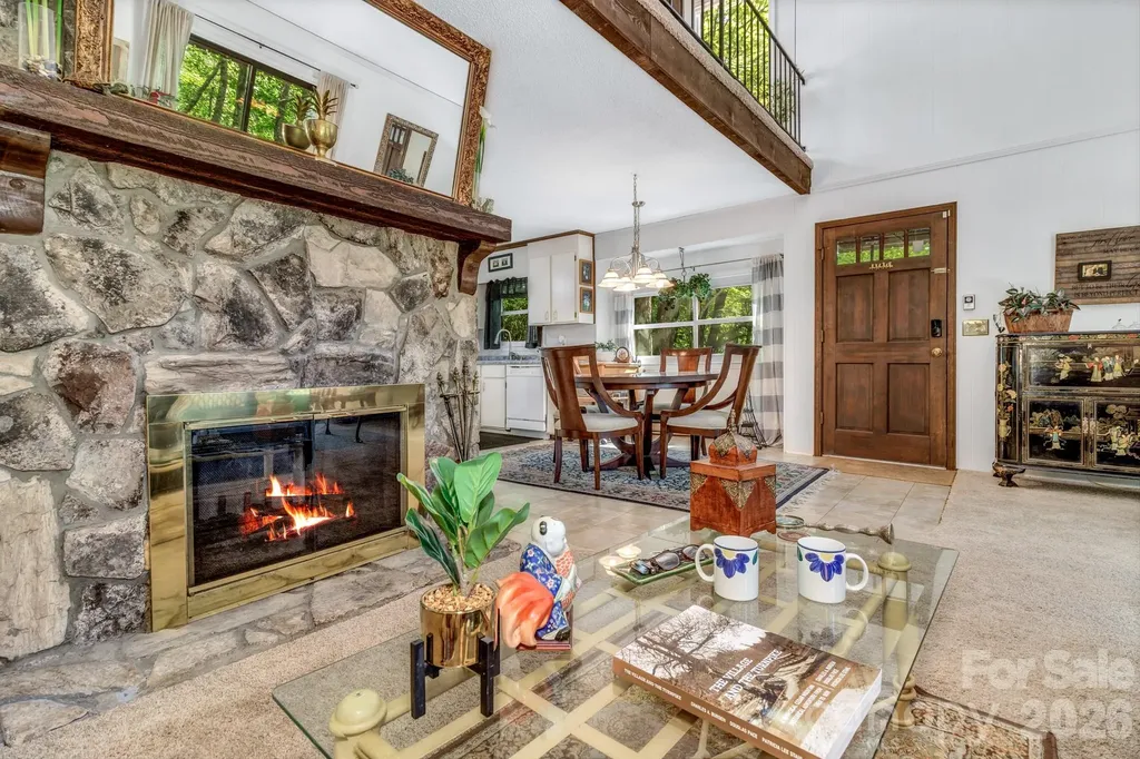 571 Tsisqua Circle Brevard NC 28712