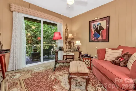 571 Tsisqua Circle Brevard NC 28712
