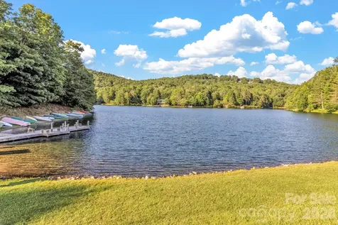 571 Tsisqua Circle Brevard NC 28712