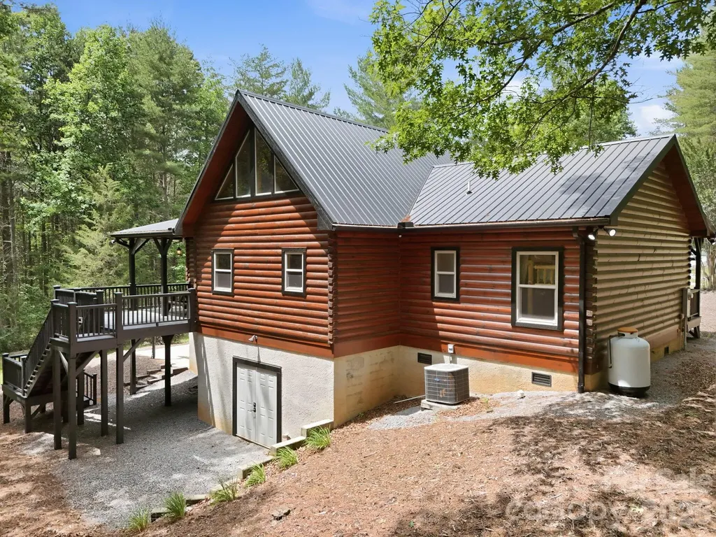 15 Trillium Trail Nebo NC 28761