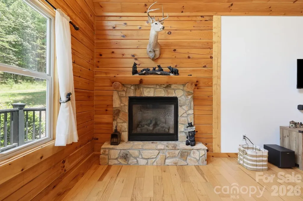 15 Trillium Trail Nebo NC 28761