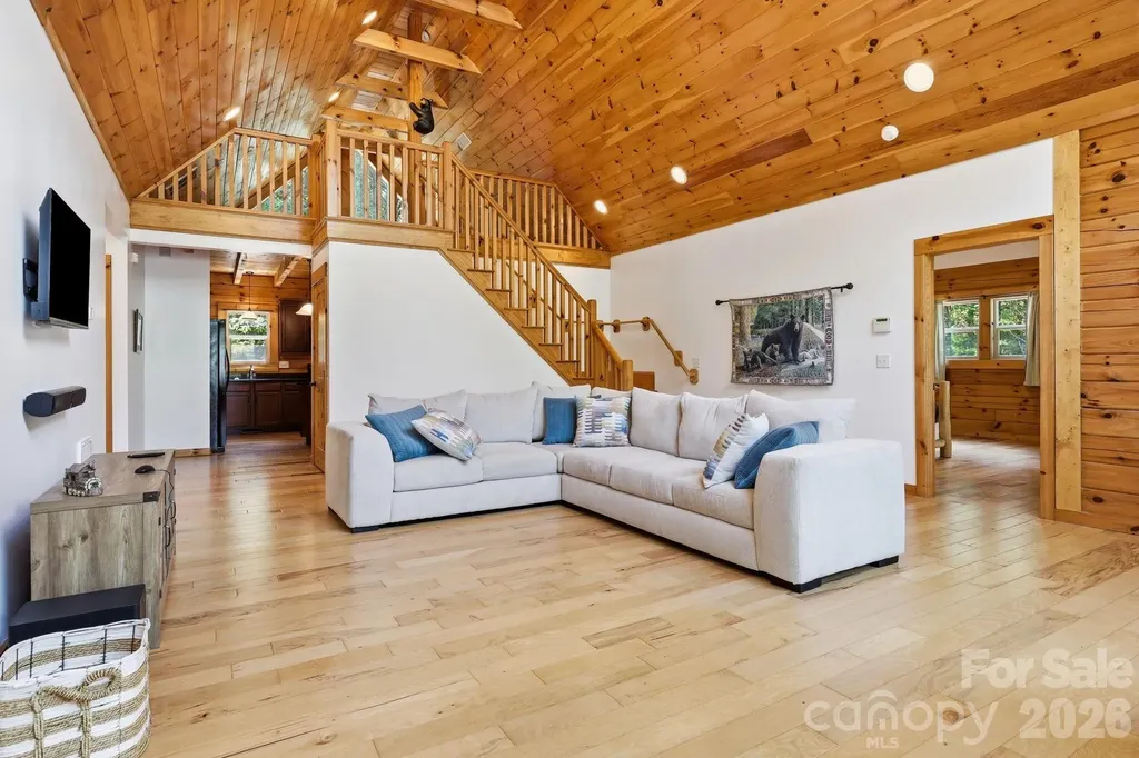 15 Trillium Trail Nebo NC 28761