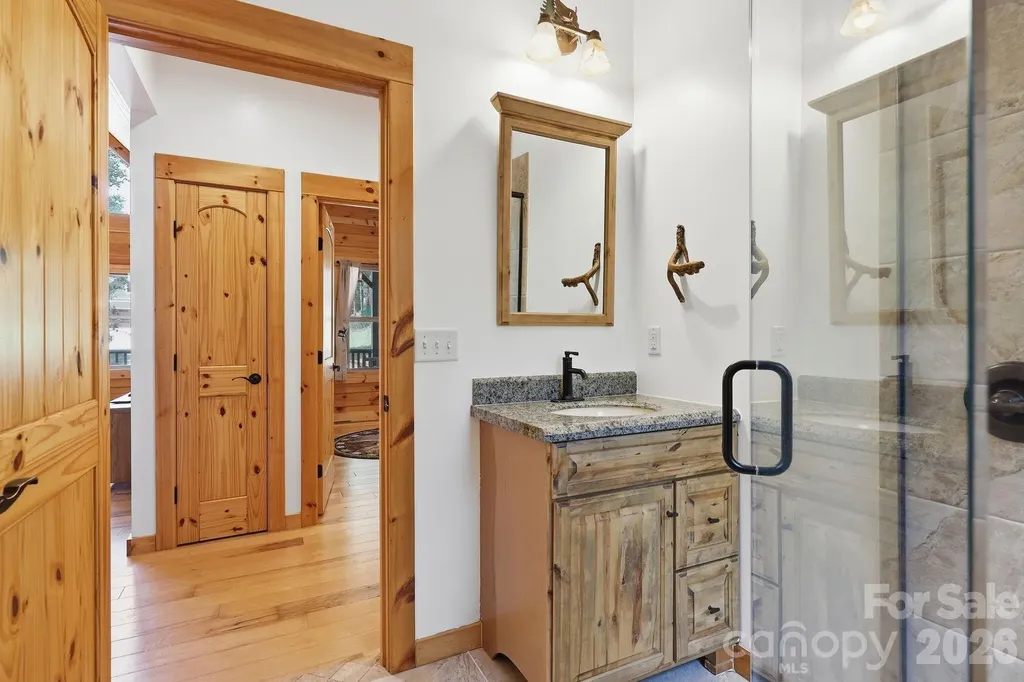 15 Trillium Trail Nebo NC 28761