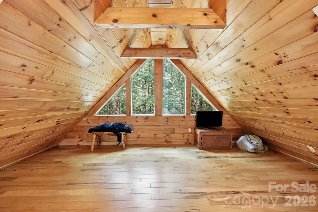 15 Trillium Trail Nebo NC 28761