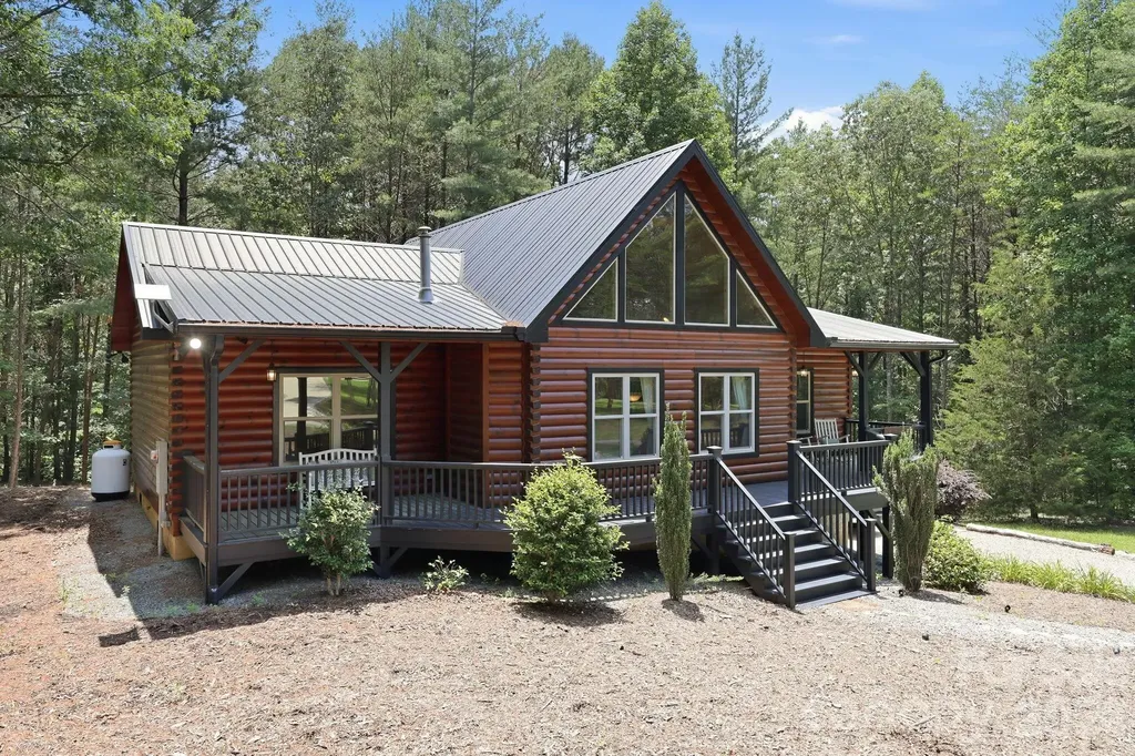 15 Trillium Trail Nebo NC 28761