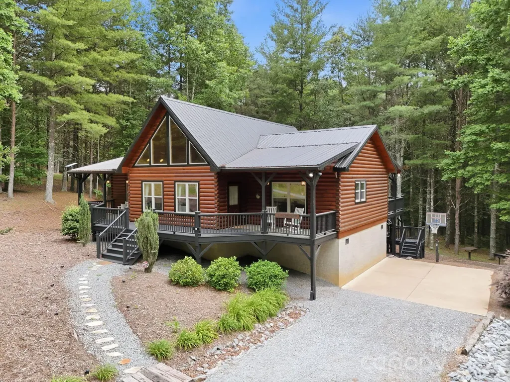15 Trillium Trail Nebo NC 28761
