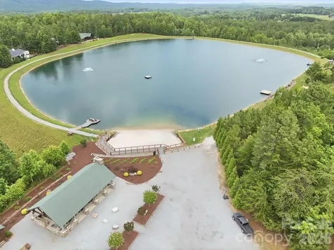 15 Trillium Trail Nebo NC 28761
