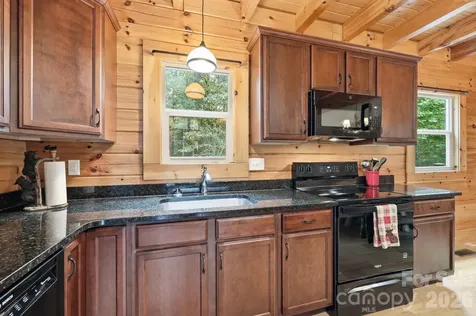 15 Trillium Trail Nebo NC 28761