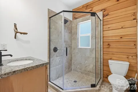 15 Trillium Trail Nebo NC 28761