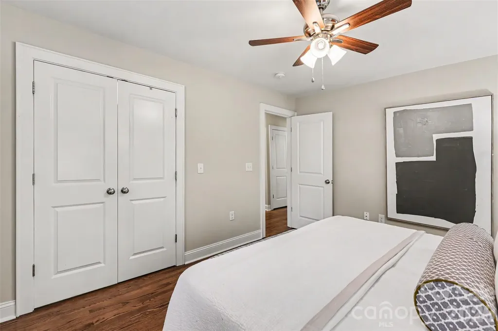 2612 Roslyn Avenue Charlotte NC 28208