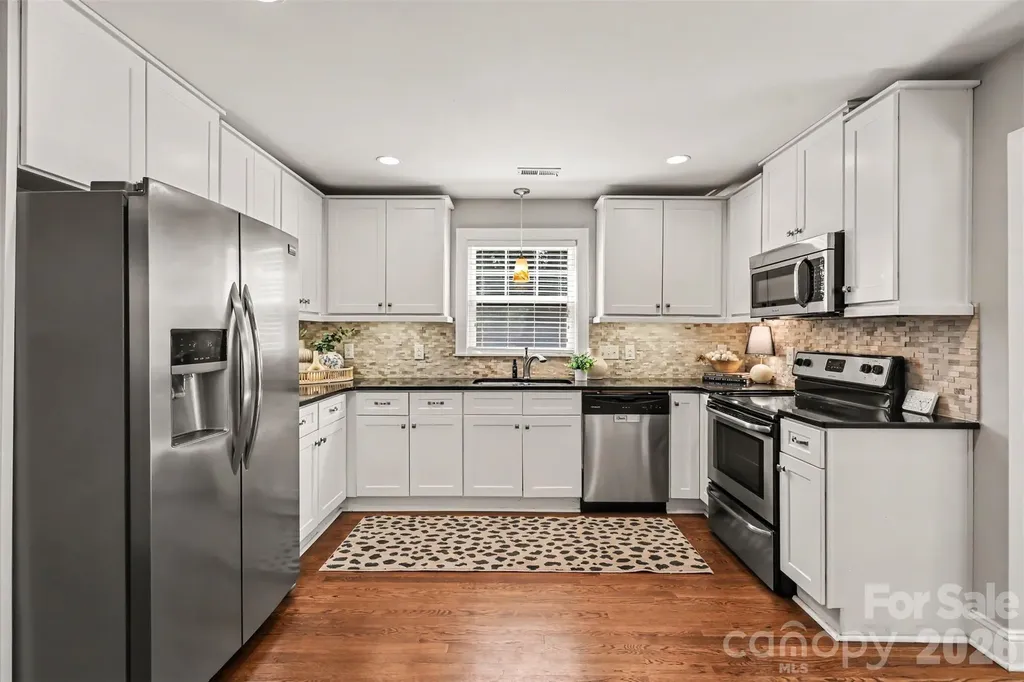 2612 Roslyn Avenue Charlotte NC 28208