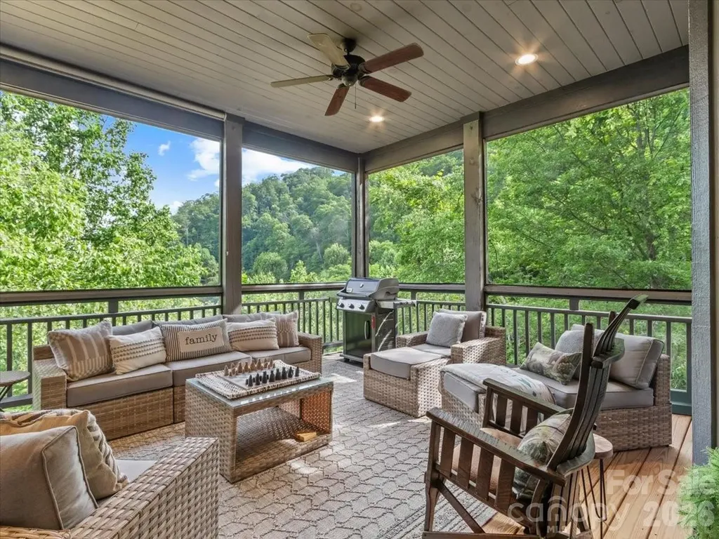 151 Spring Rock Road Burnsville NC 28714