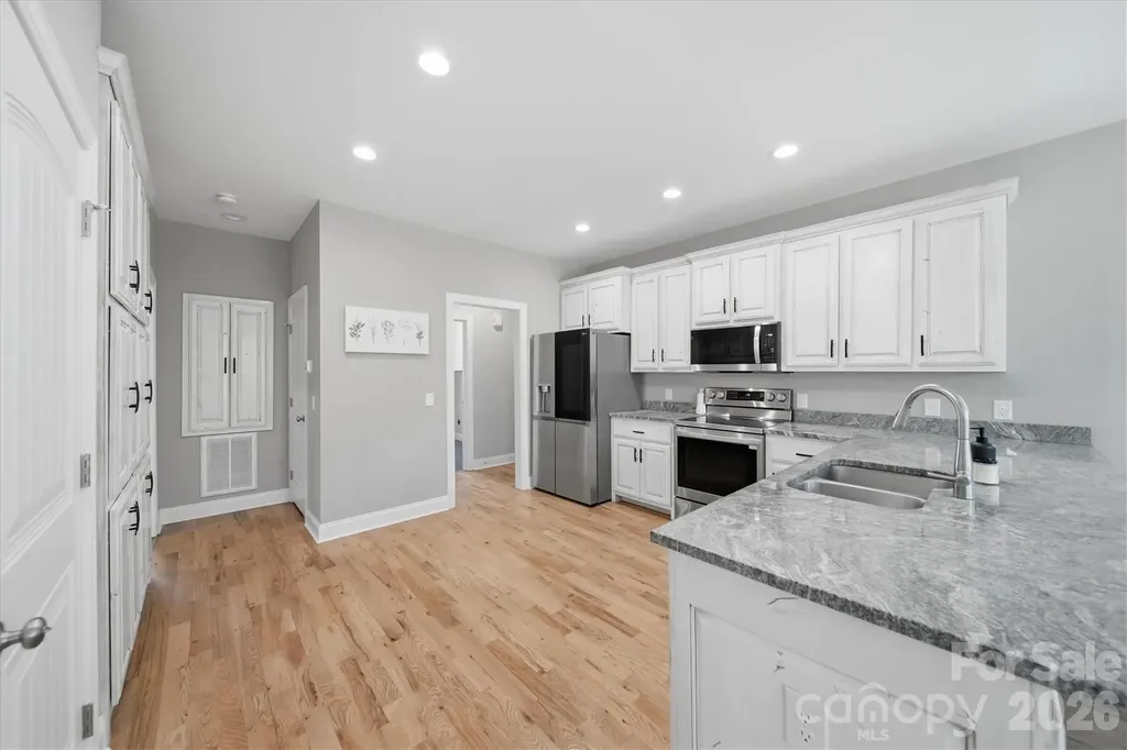 135 Maplewood Court Hudson NC 28638