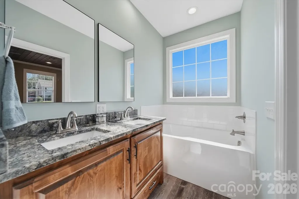 135 Maplewood Court Hudson NC 28638