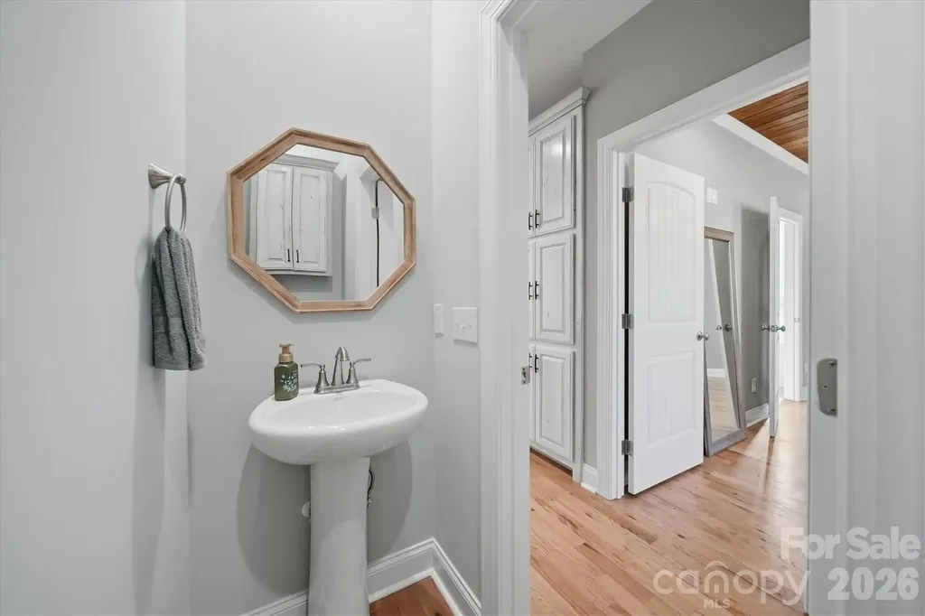135 Maplewood Court Hudson NC 28638