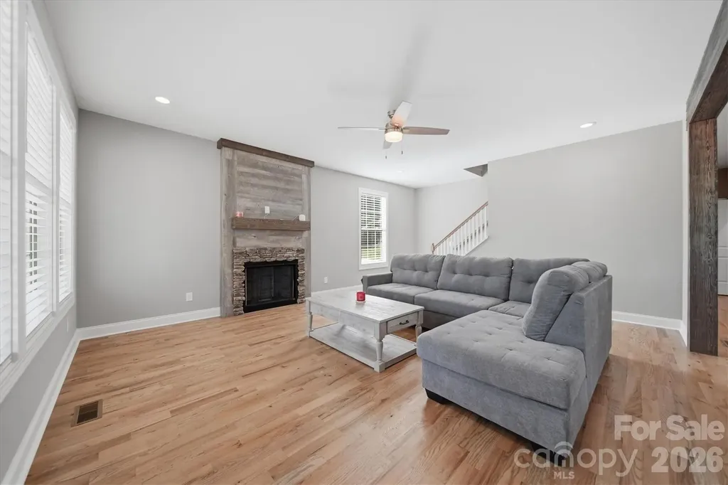 135 Maplewood Court Hudson NC 28638