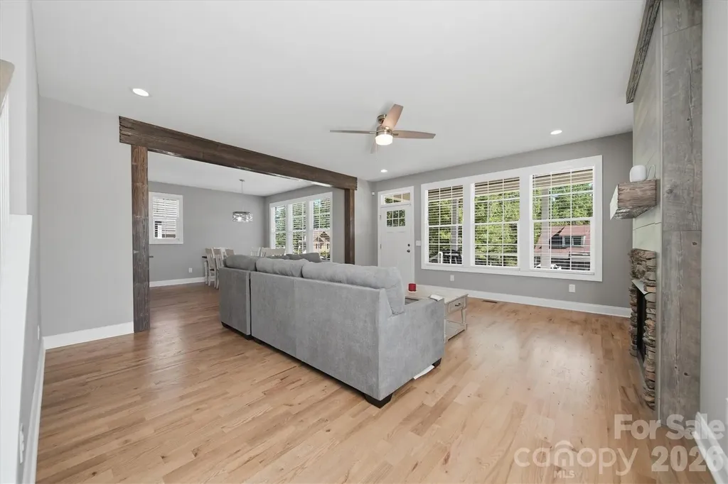 135 Maplewood Court Hudson NC 28638